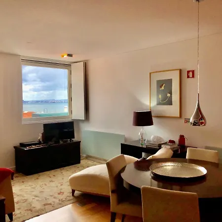 Apartment Lisbon Chiado One *